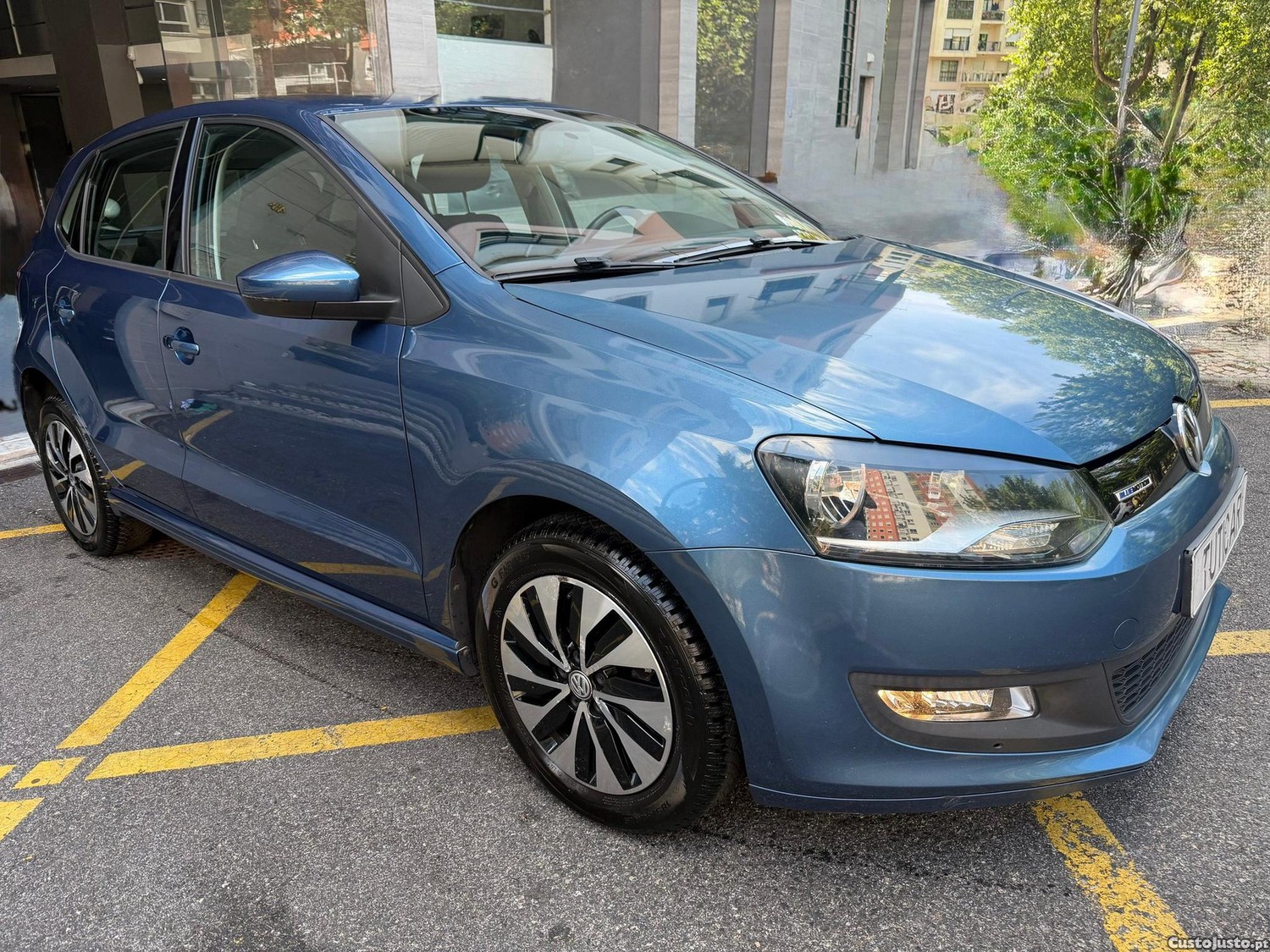 Volkswagen Polo 1.4 TDi BlueMotion — fotografia 5