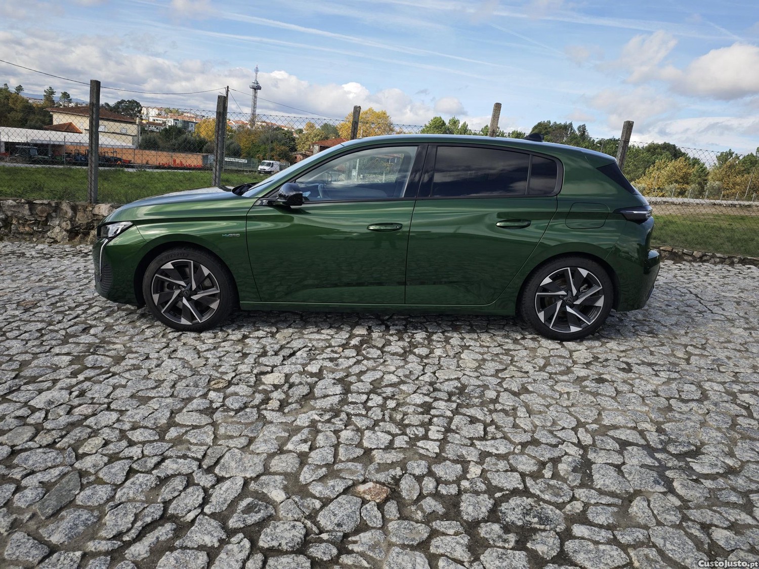 Peugeot 308 Hybrid Allure — fotografia 17