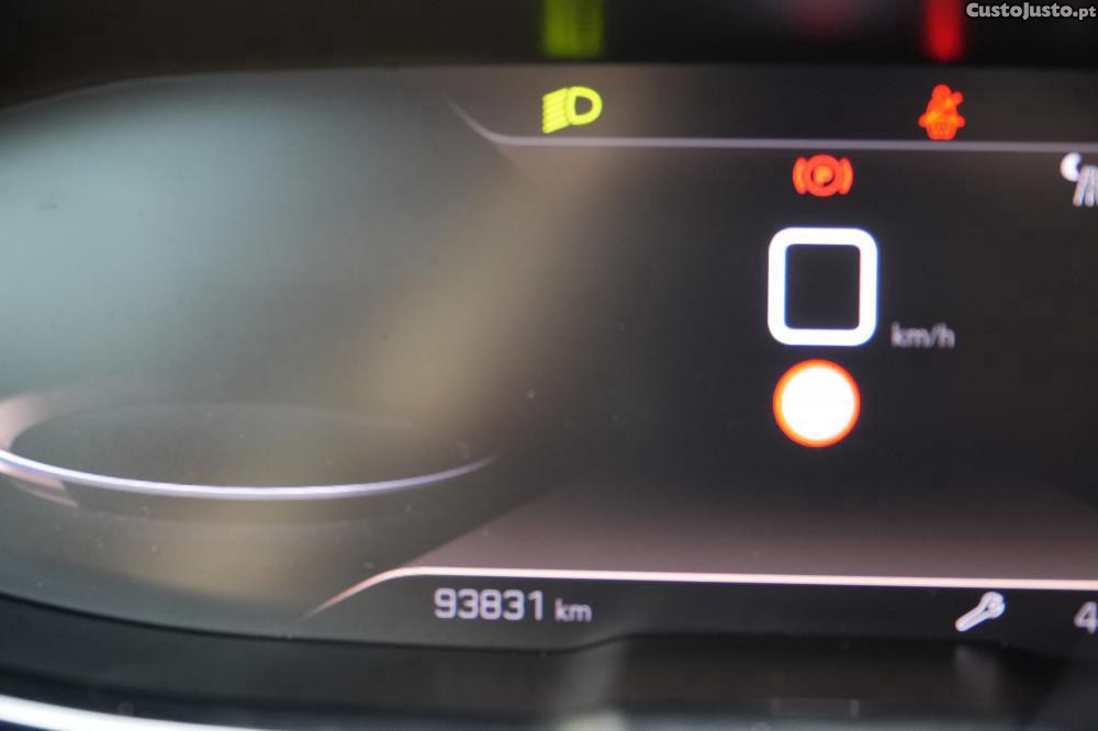 Peugeot 5008 1.2 PureTech GT — photo 5