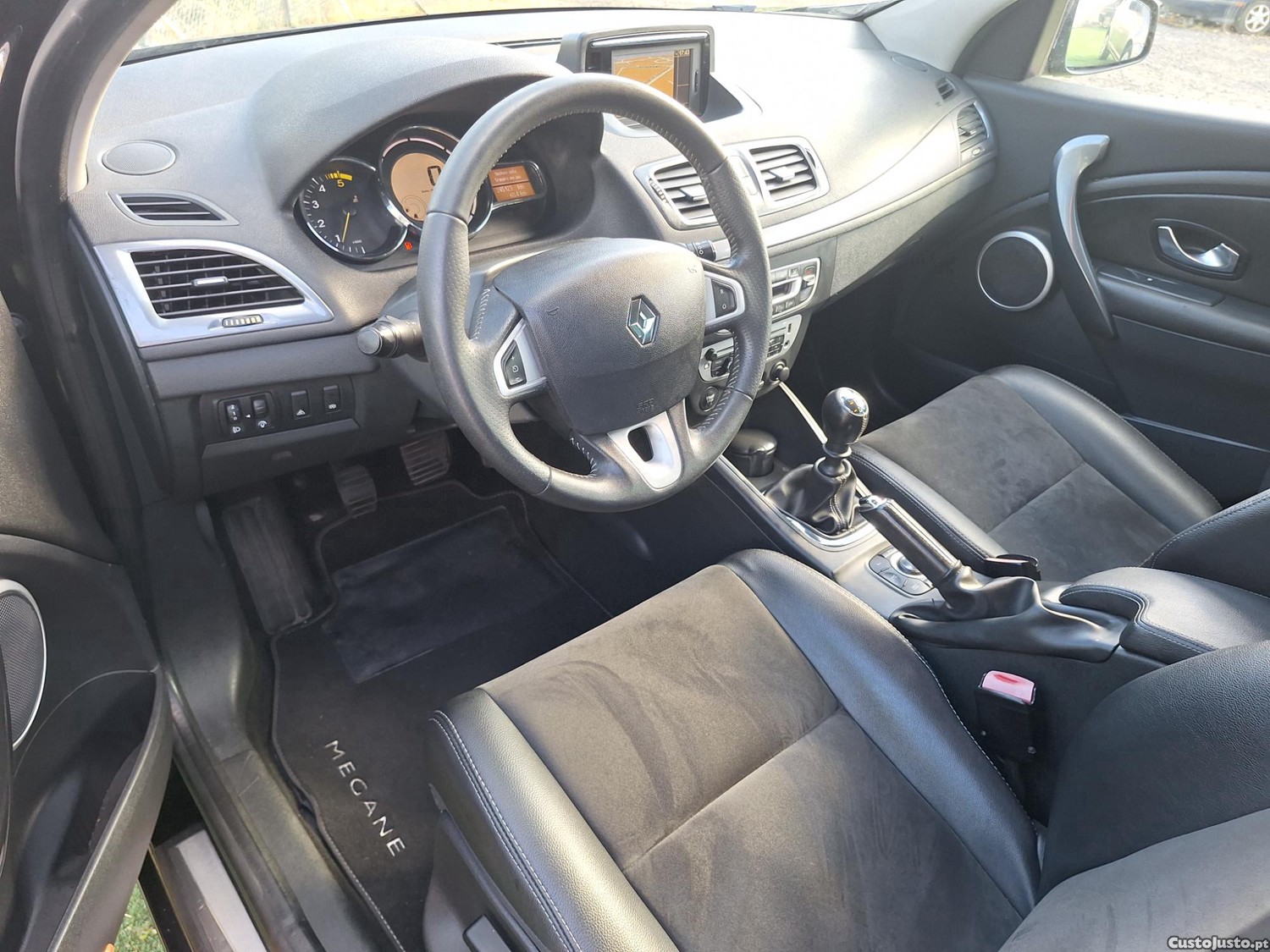Renault Mégane 1.5 DCI DINAMIC S muitos extras 80euros/mês — fotografia 9