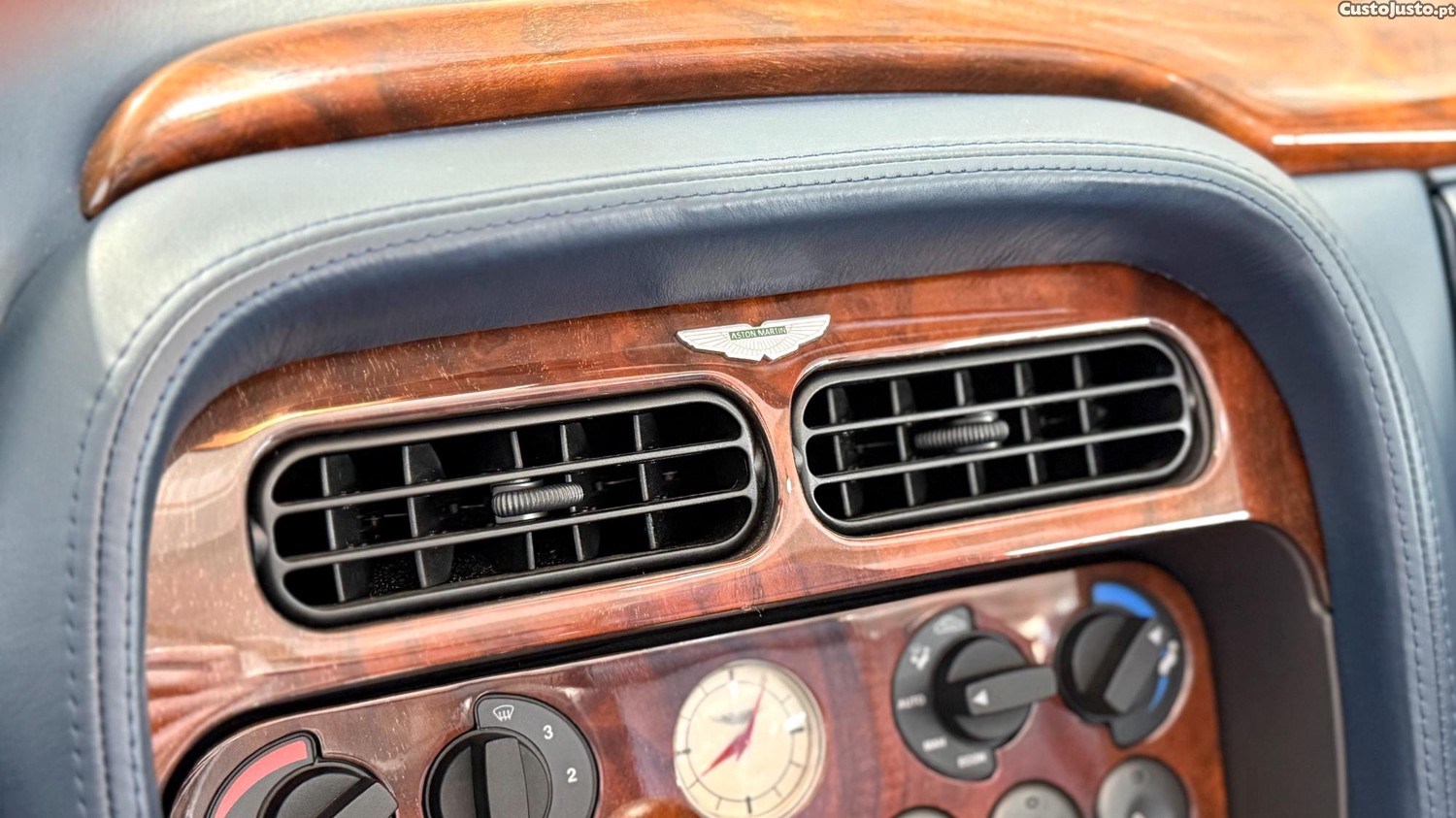 Aston Martin DB7 Vantage Volante Anniversary Edition — fotografia 8