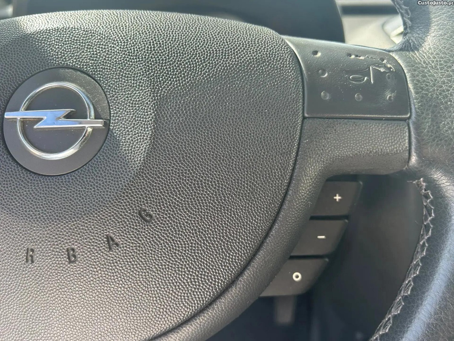 Opel Corsa 1.3 CDTi Silver — fotografia 5