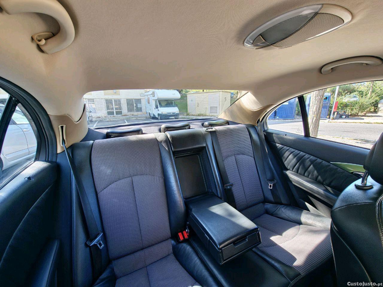 Mercedes-Benz E 220 W211 — fotografia 4