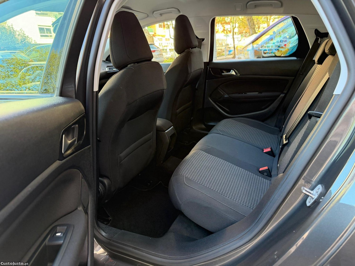 Peugeot 308 SW 1.5 BlueHDi Active — fotografia 7