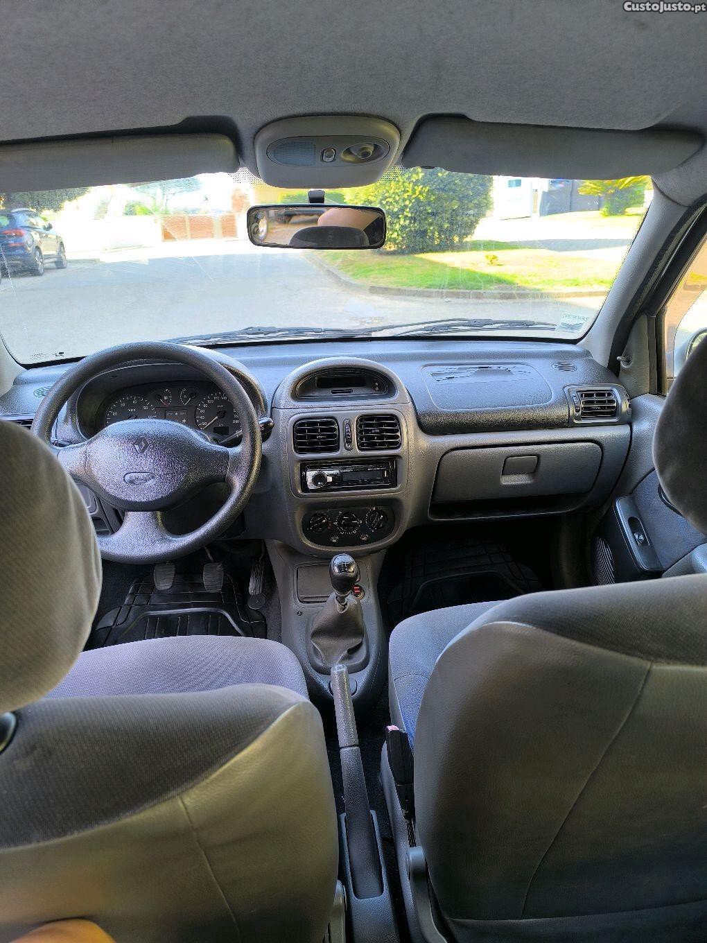 Renault Clio 1.2 — fotografia 4