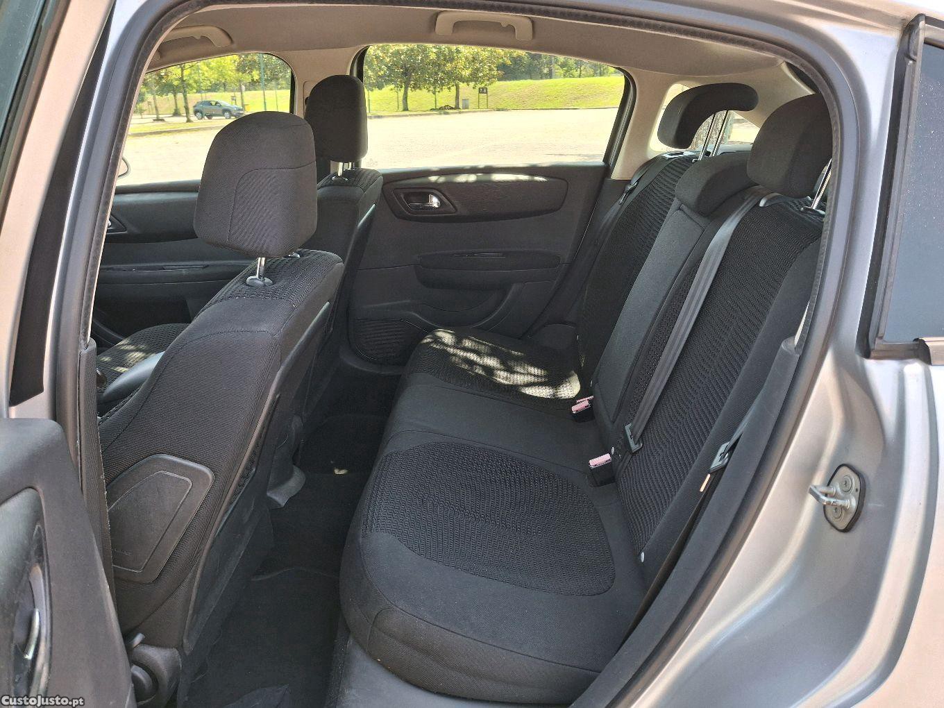 Citroën C4 1.6 HDI 110CV — fotografia 4