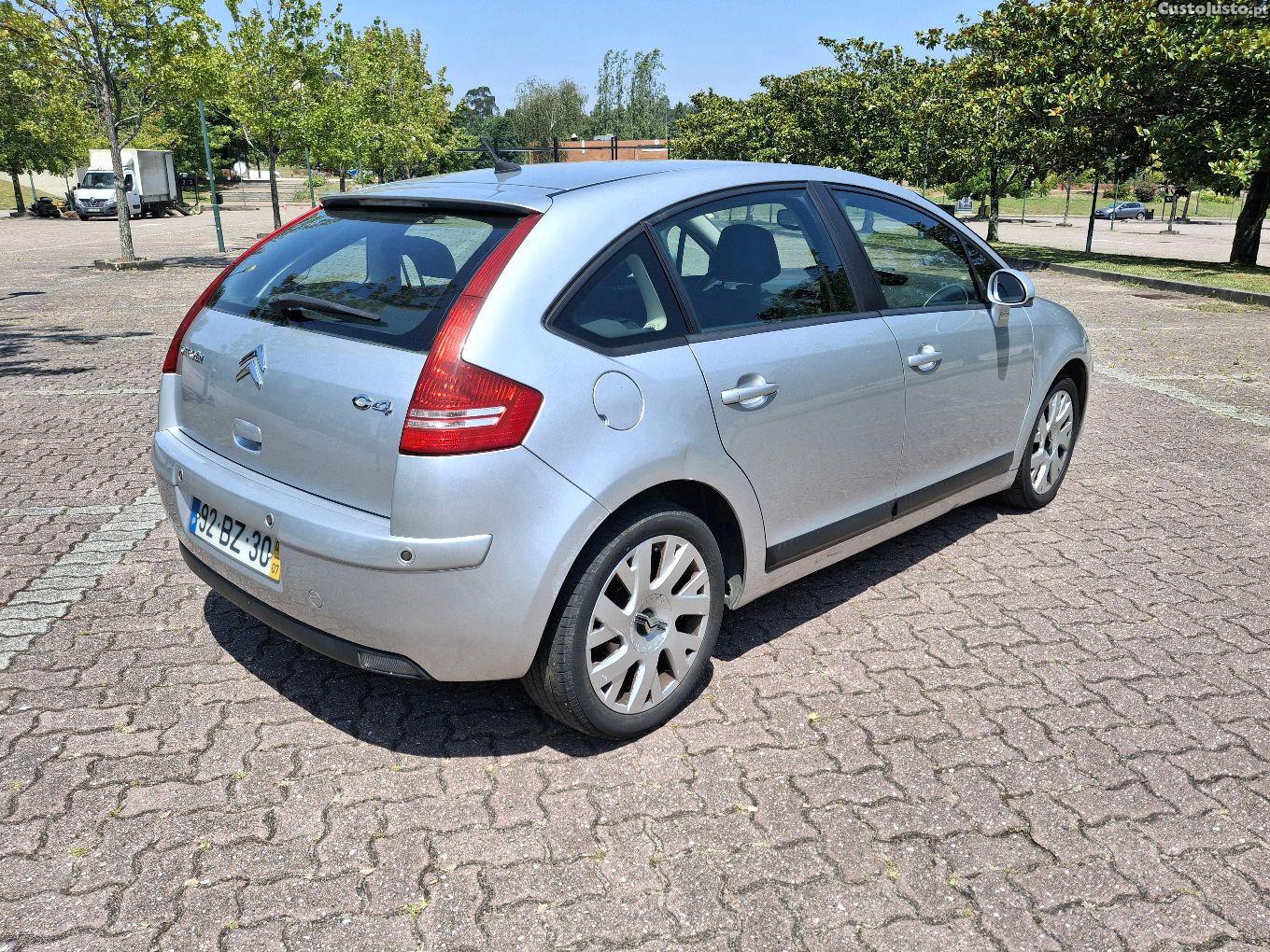 Citroën C4 1.6 HDI 110CV — fotografia 9