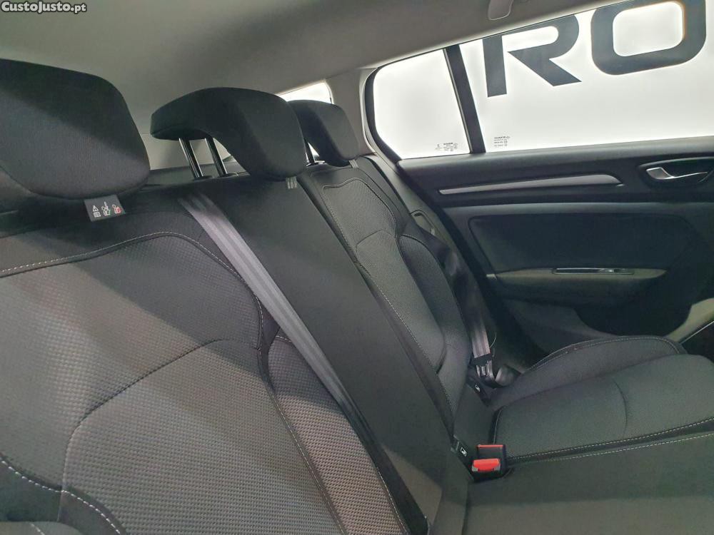 Renault Mégane 1.5 Blue dCi 115 — fotografia 17