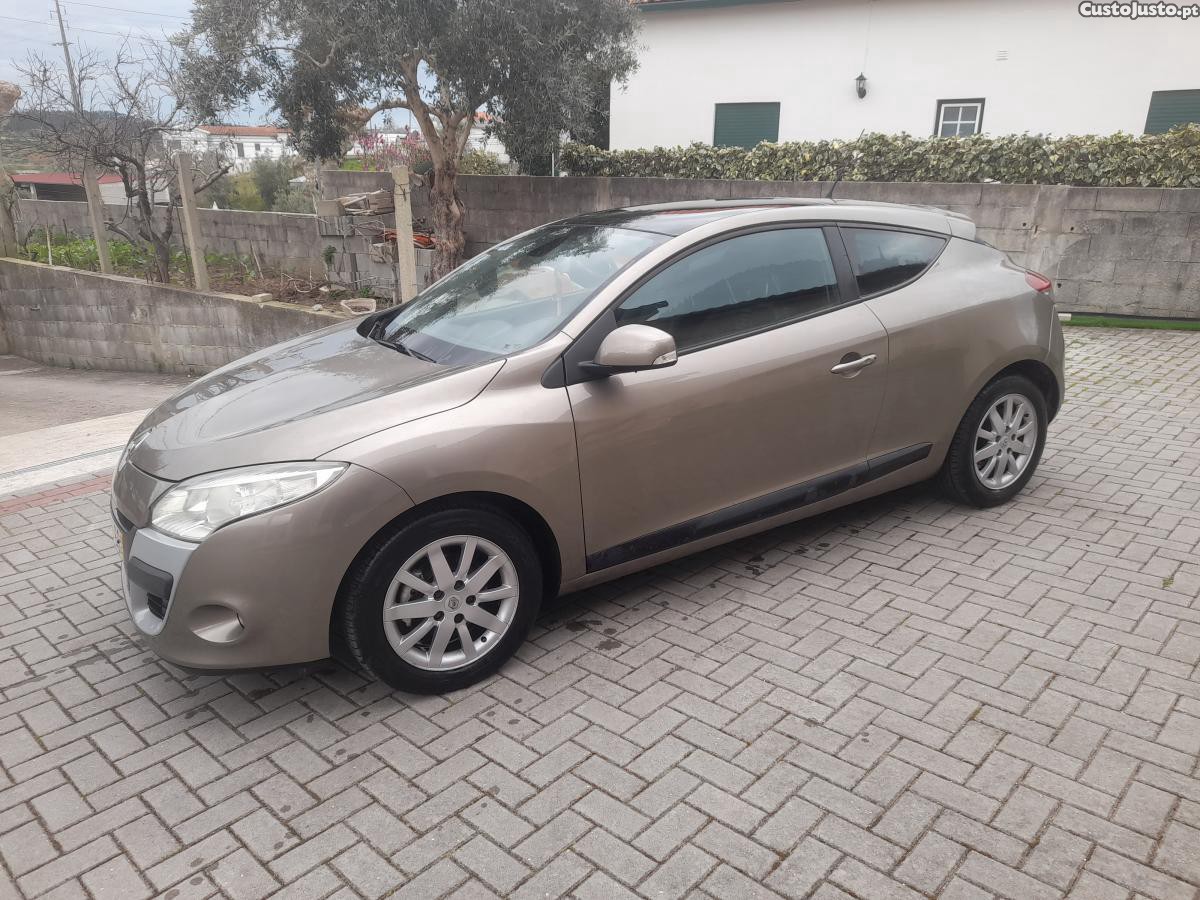 Renault Mégane Coupé — fotografia 5