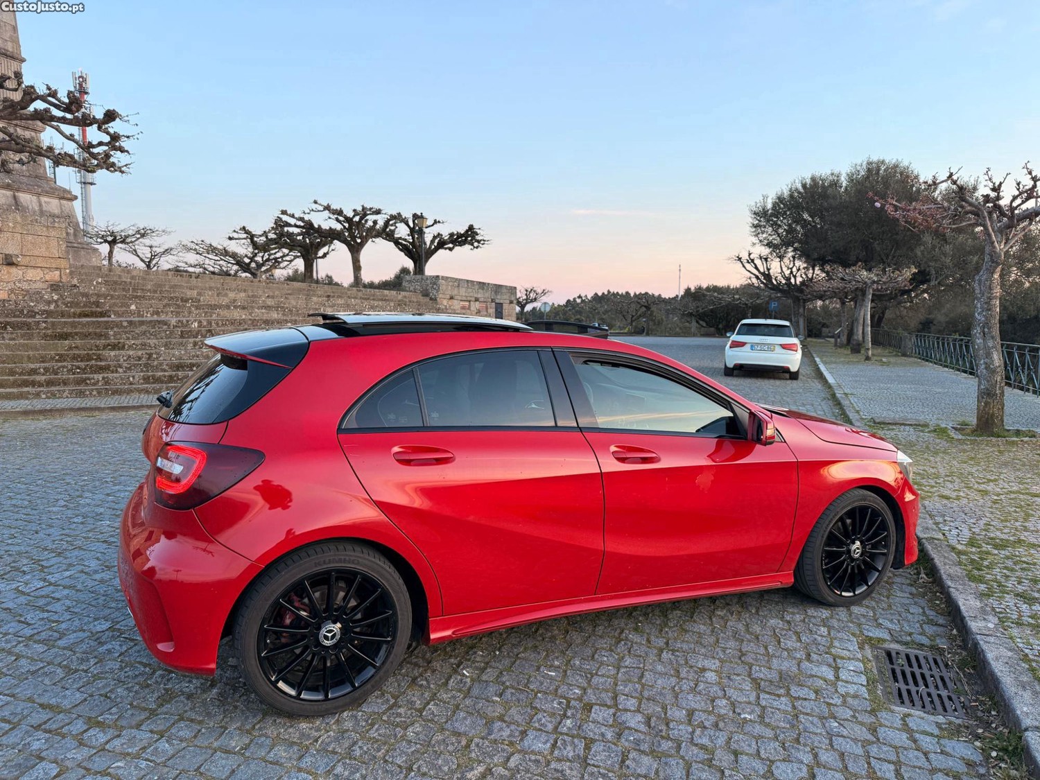 Mercedes-Benz A 200 AMG TETO PANORÂMICO — photo 2