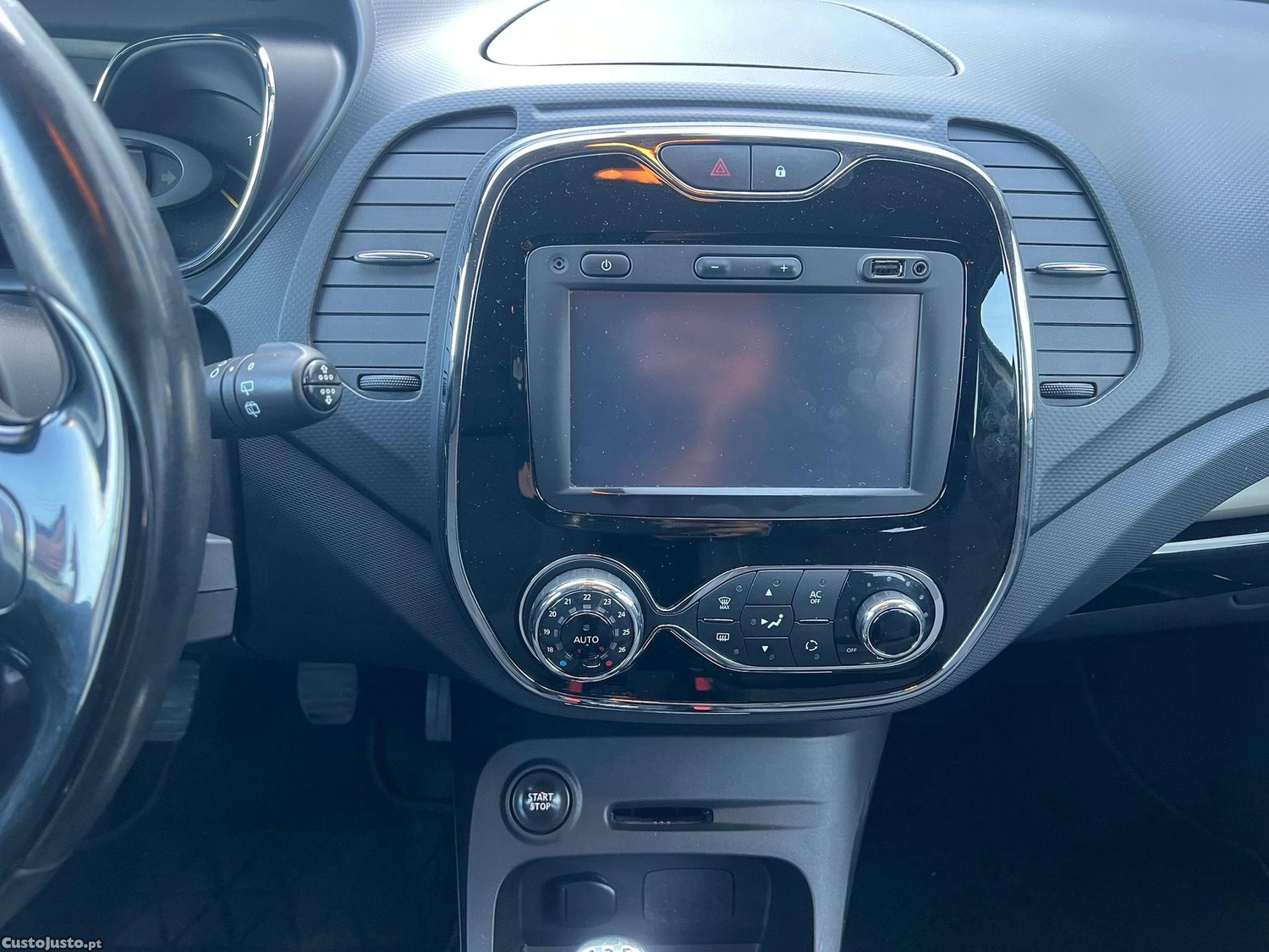 Renault Captur 1.5 dCi Sport — fotografia 12