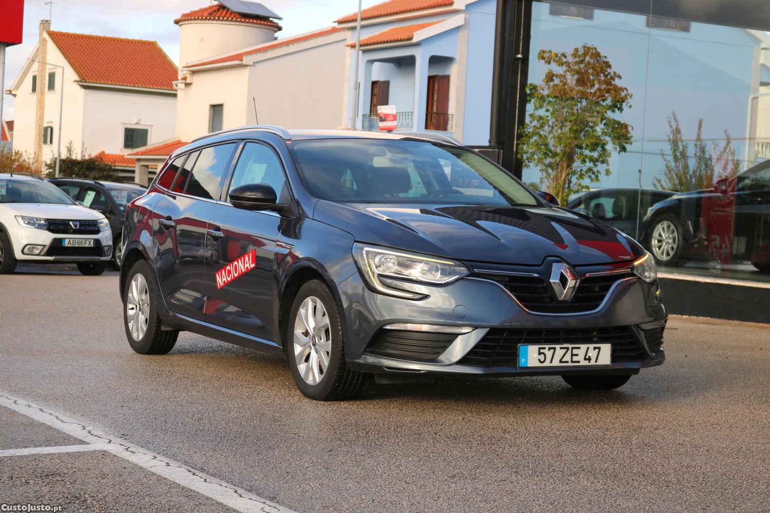 Renault Mégane Sport Tourer 1.5 Blue DCI Limited EDC 115cv - 19 foto 2