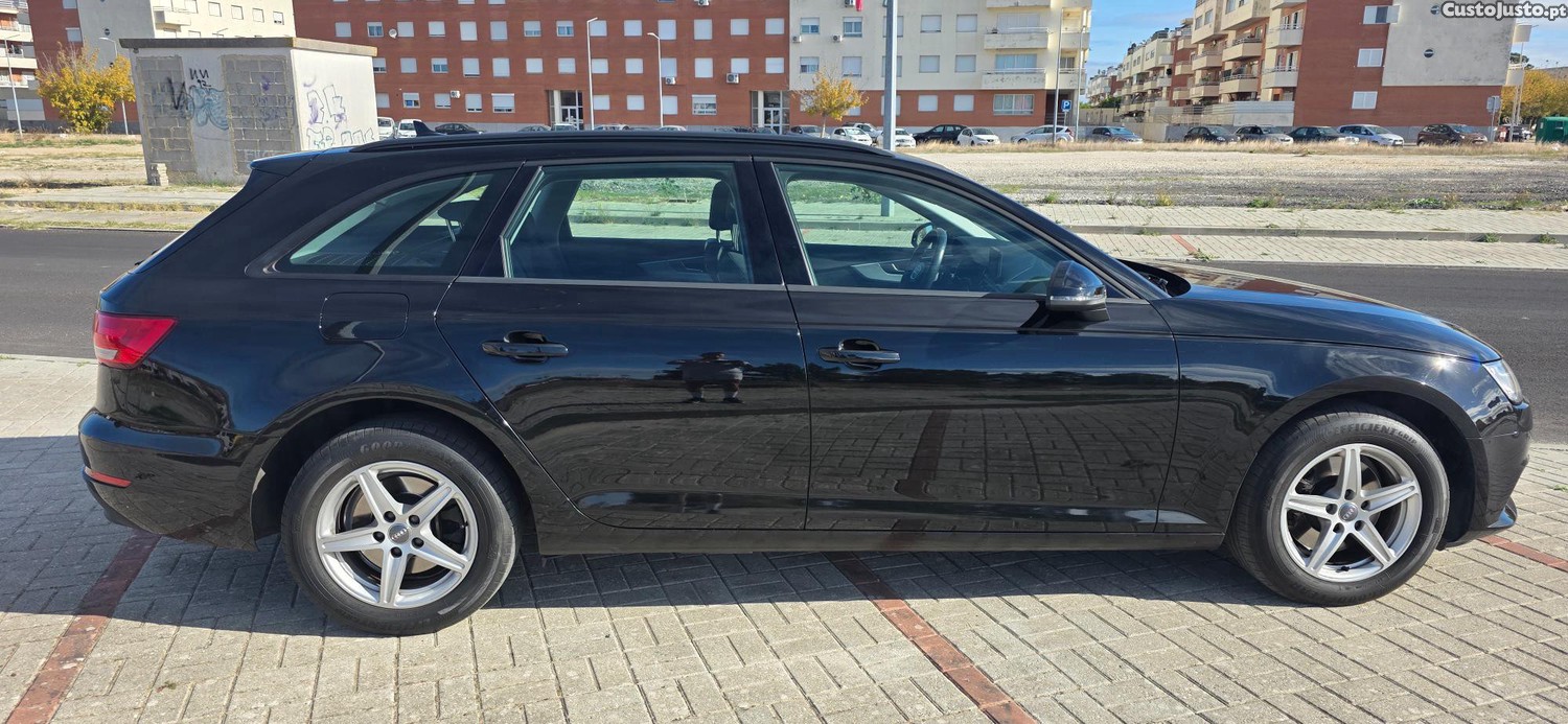 Audi A4 Avant — photo 3