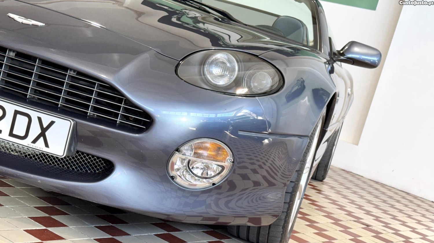 Aston Martin DB7 Vantage Volante Anniversary Edition — fotografia 19