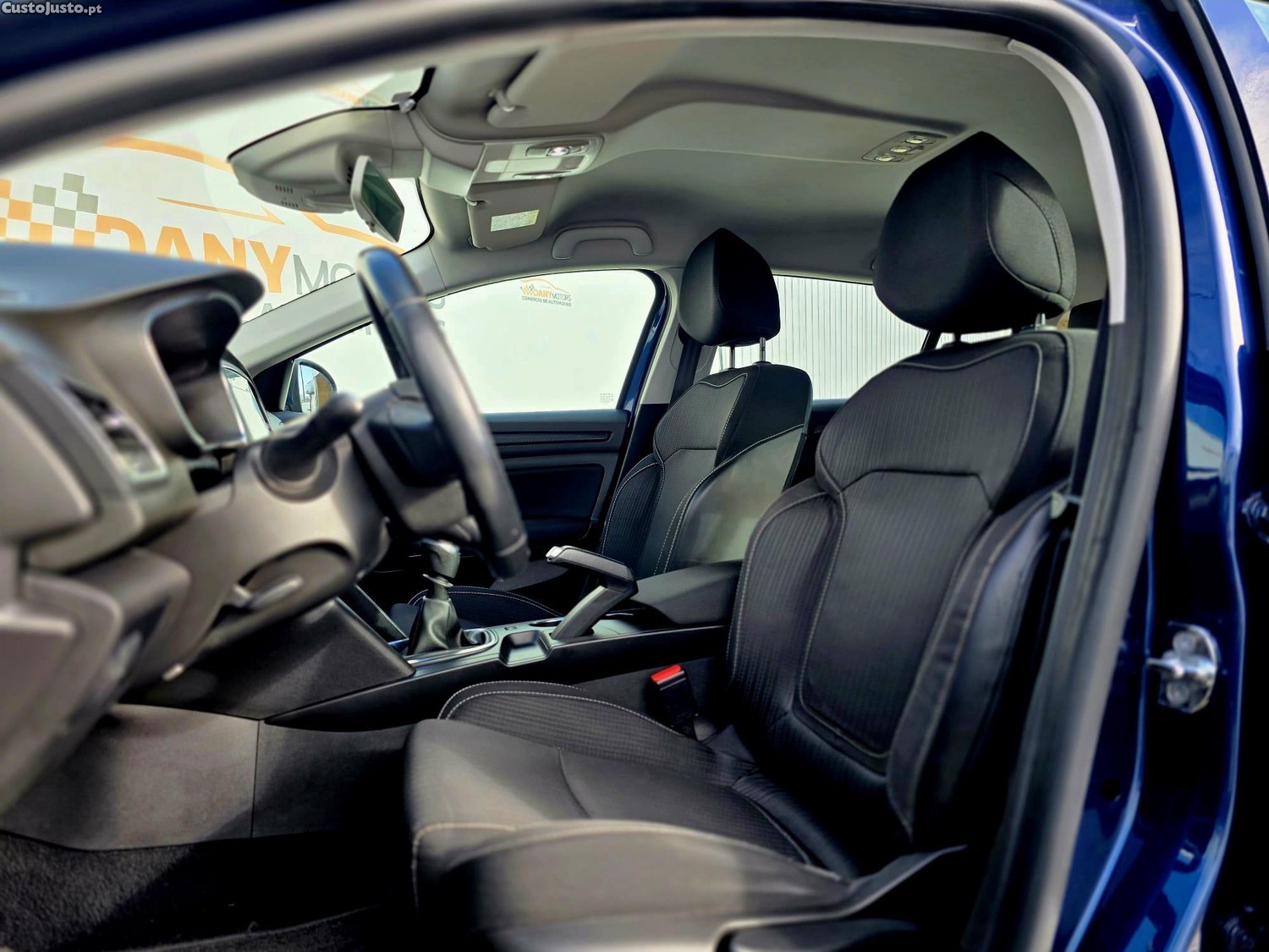 Renault Mégane Sport Tourer 1.5 dCi Zen — fotografia 4