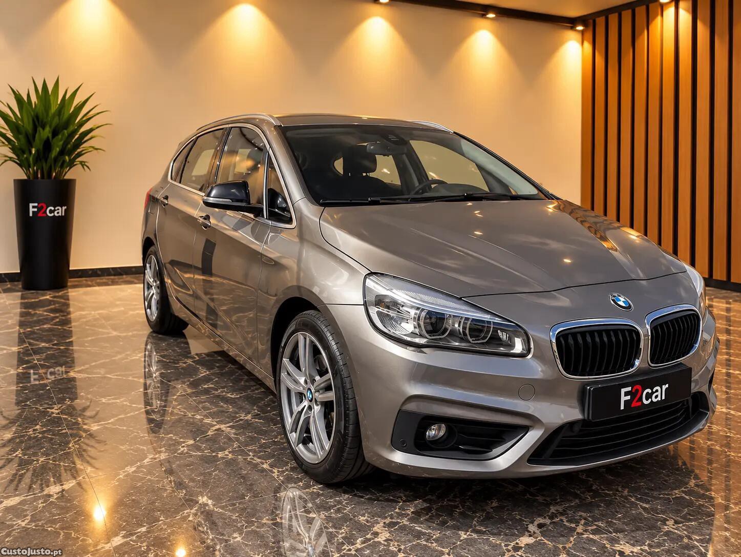 BMW 218 Active Tourer d Line Sport — photo 2