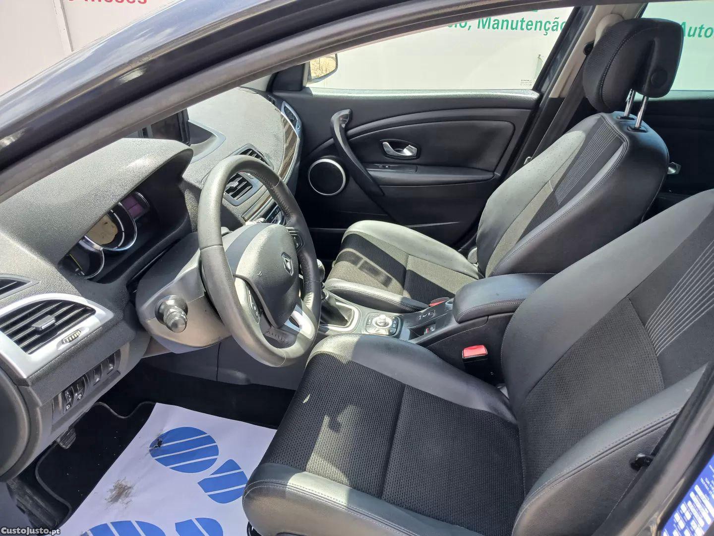 Renault Mégane 1.5 dci luxe — fotografia 12