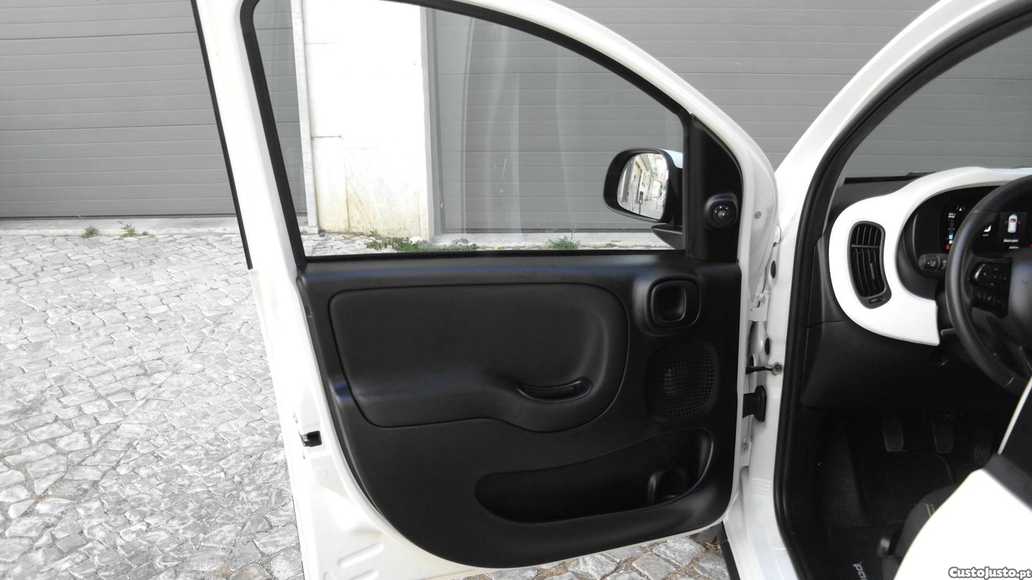 Fiat Panda Pandina 1.0 Hybrid — fotografia 4