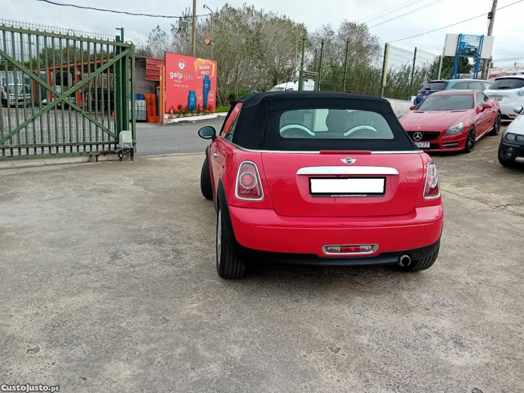 MINI Cooper D Cabrio — fotografia 4