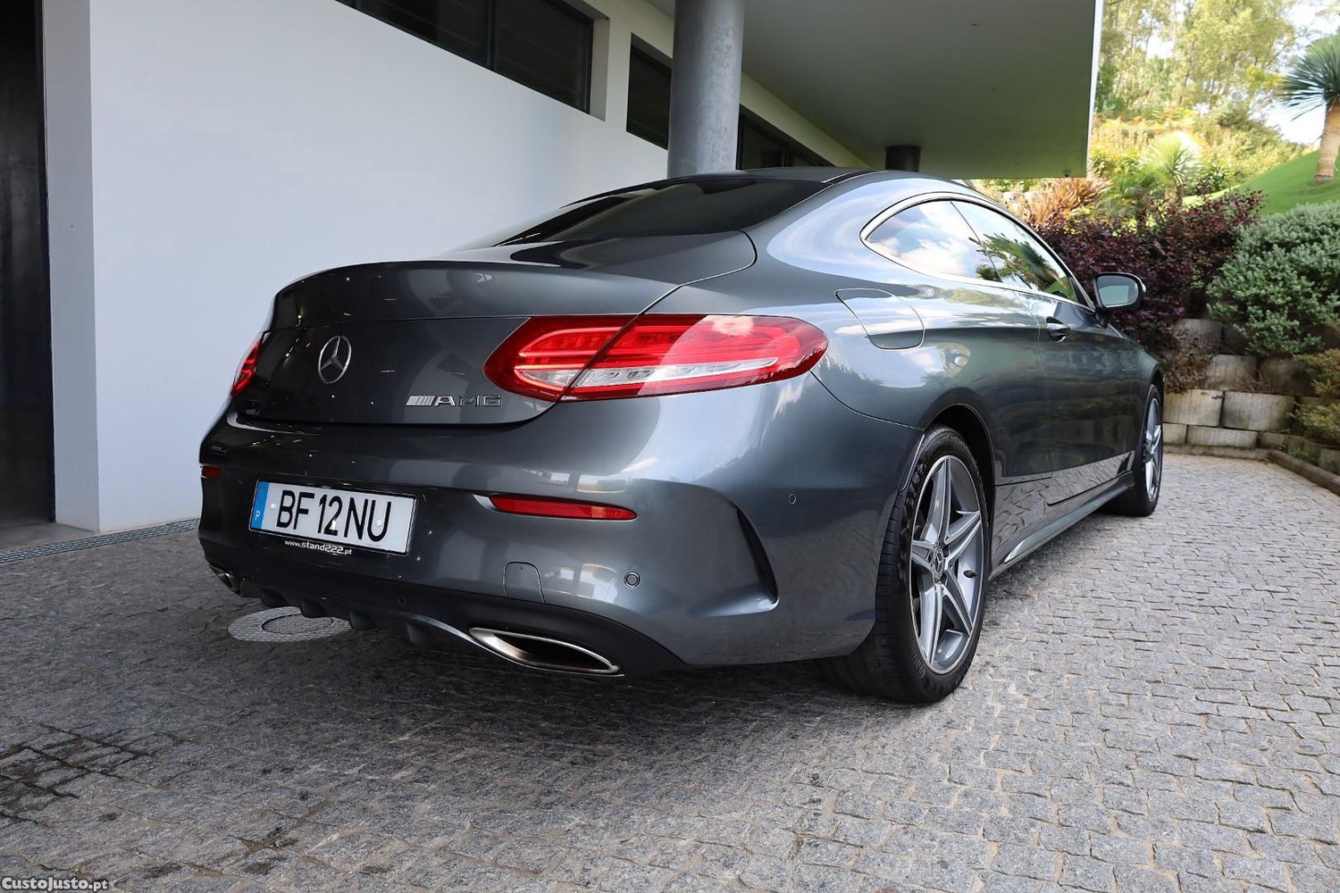 Mercedes-Benz C 180 Coupé AMG — fotografia 12