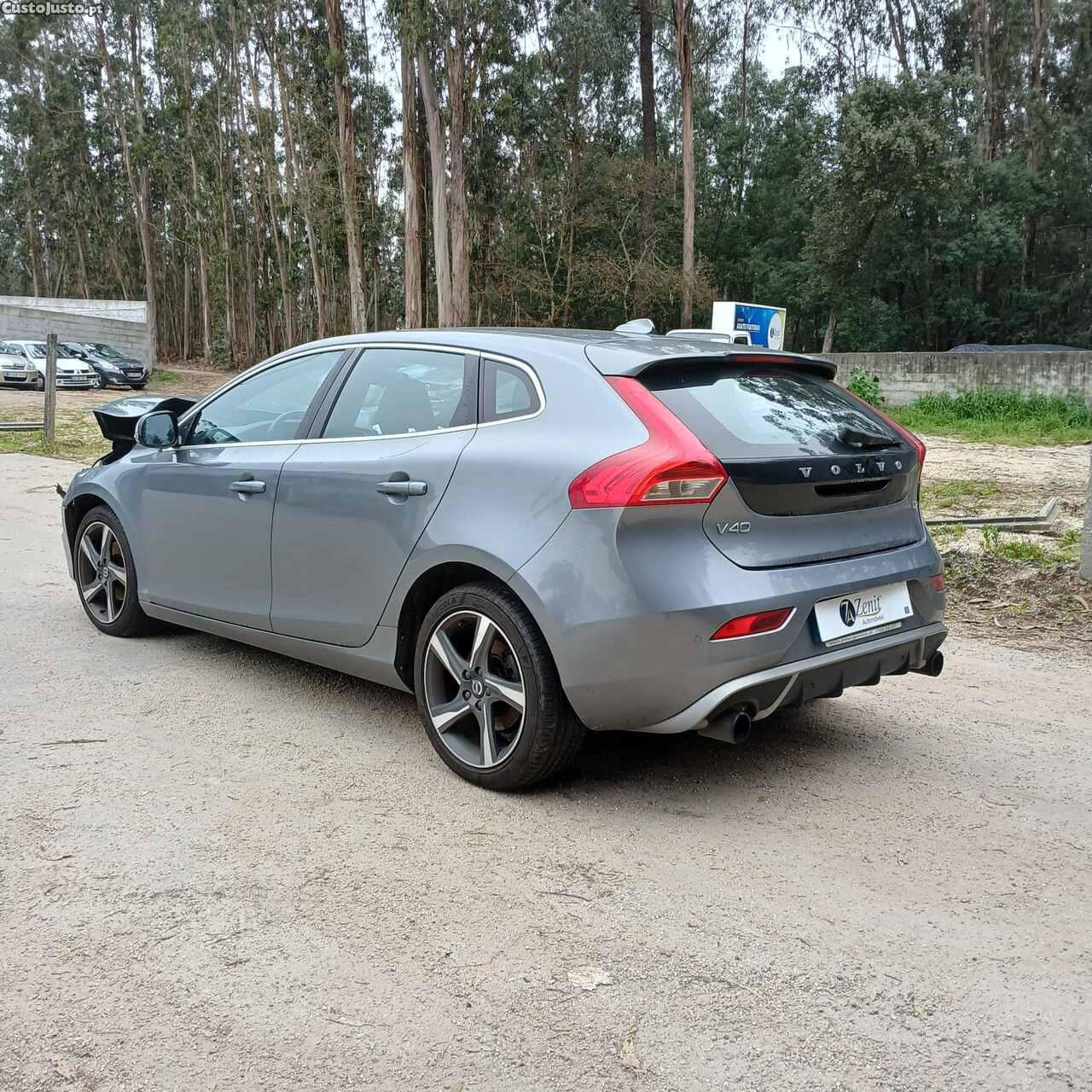 Volvo V40 1.6D - 15 foto 4
