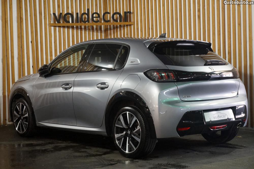 Peugeot 208 1.2 PureTech GT — fotografia 24