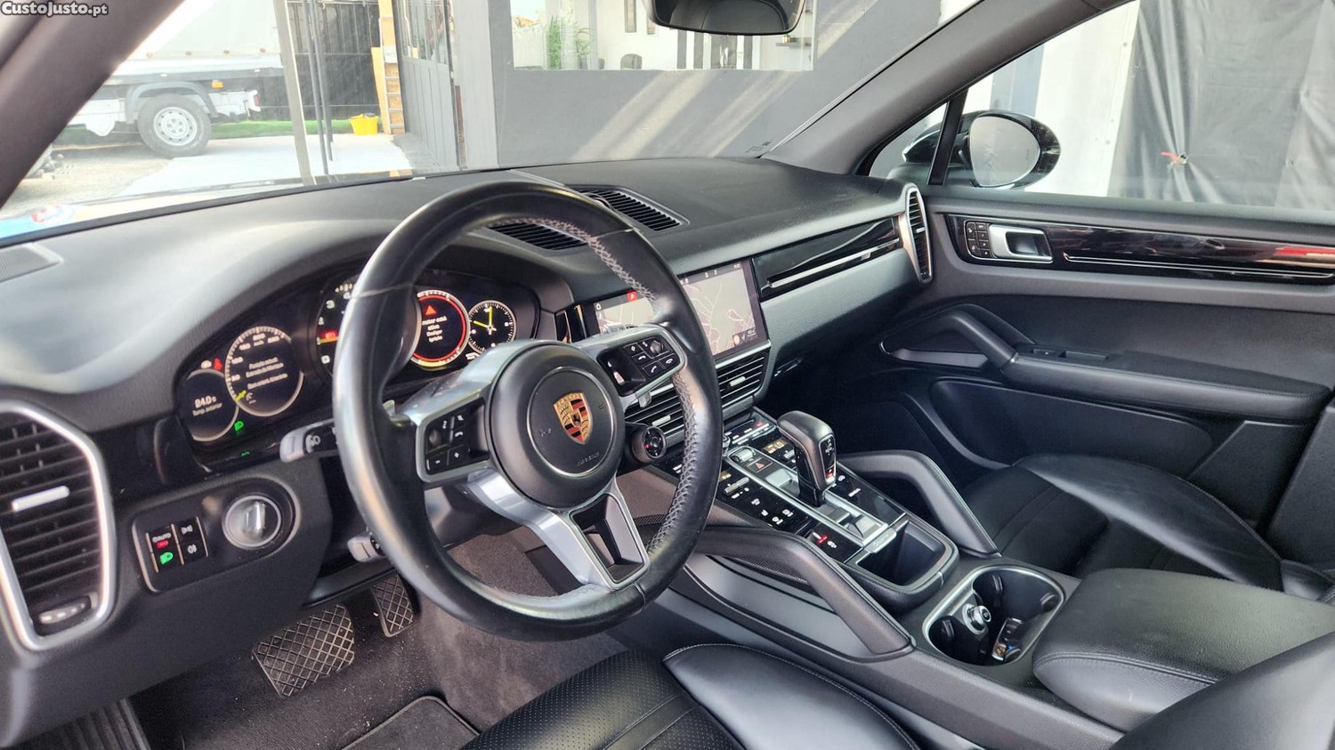 Porsche Cayenne Hibrido — fotografia 3