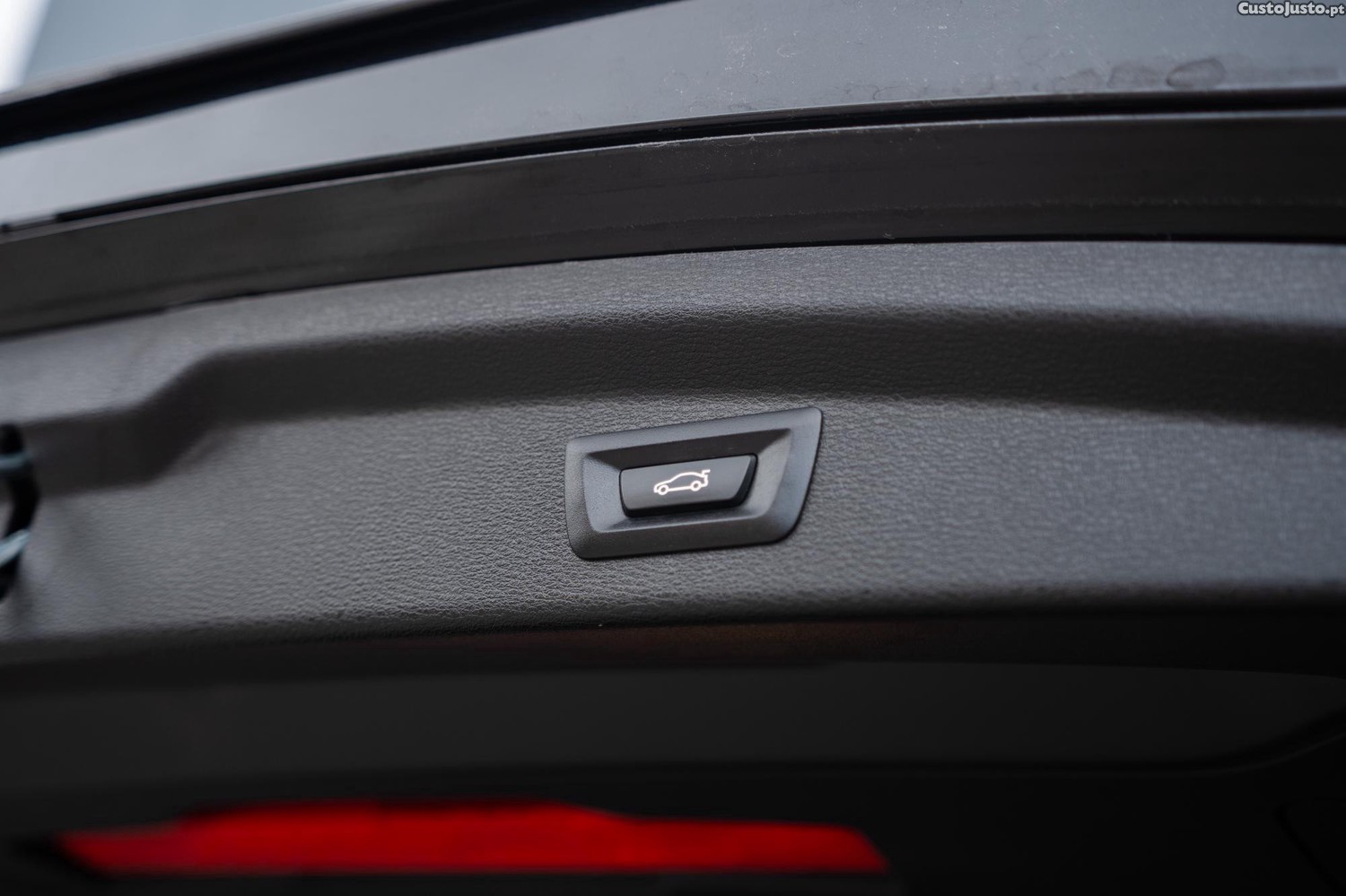 BMW X2 16 d sDrive Auto — fotografia 12