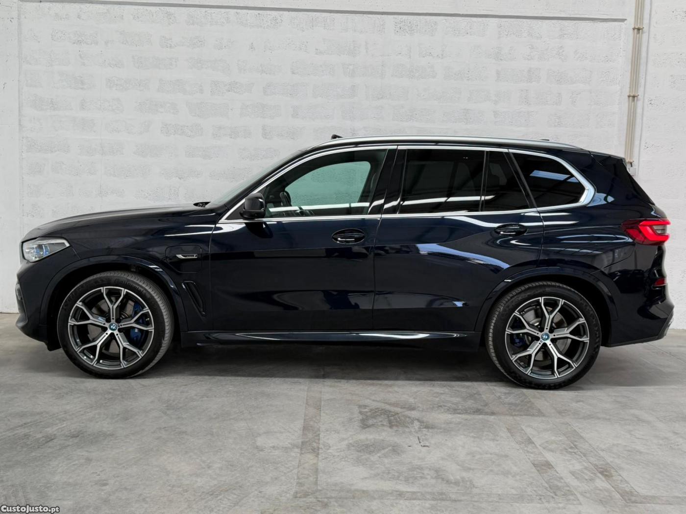 BMW X5 45 e xDrive Pack M — fotografia 17