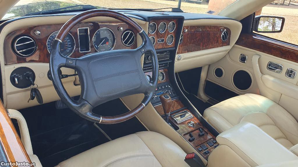 Bentley Azure Cabrio — fotografia 8