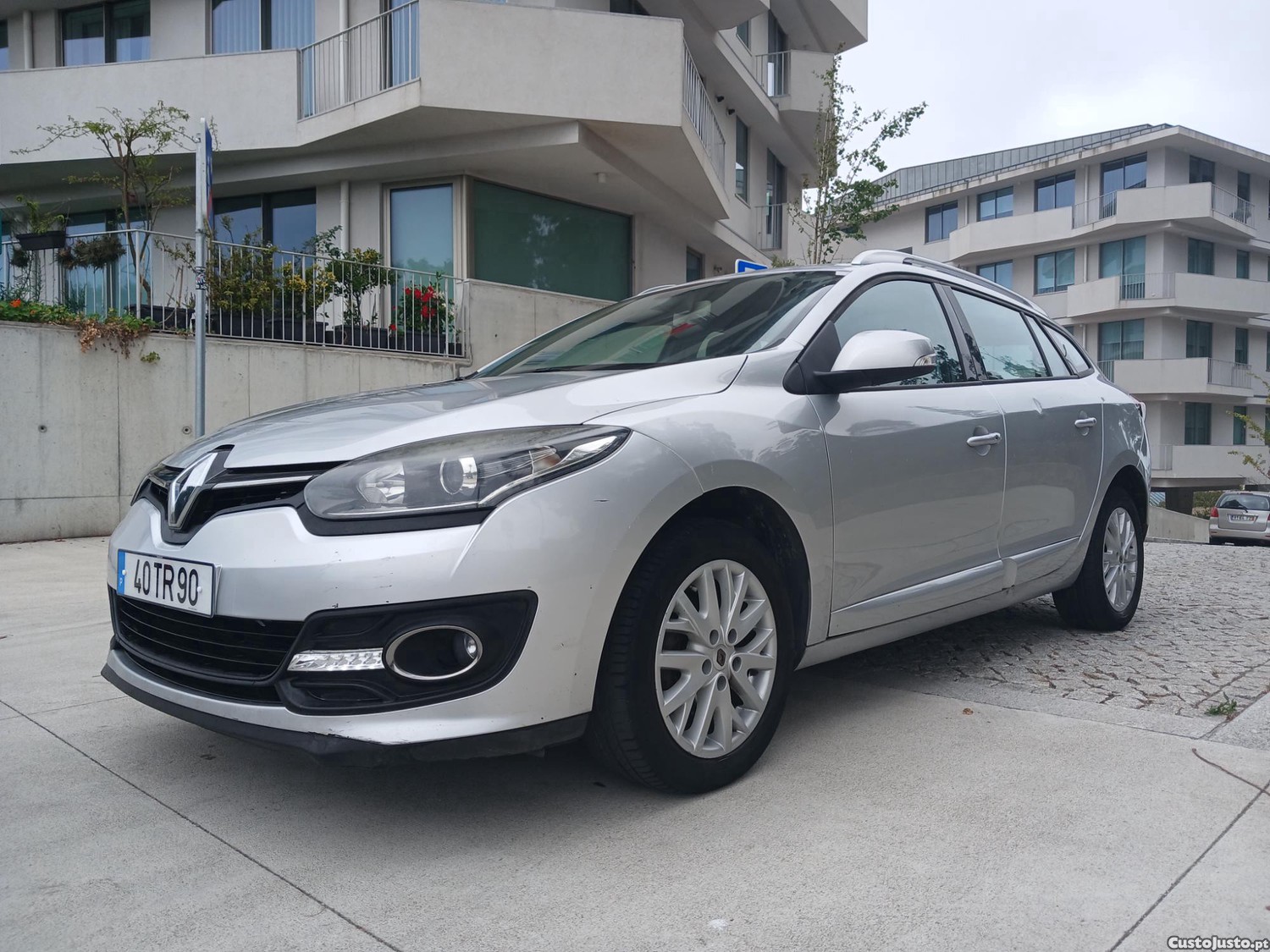 Renault Mégane 1.5dci sportourer automatica — fotografia 14