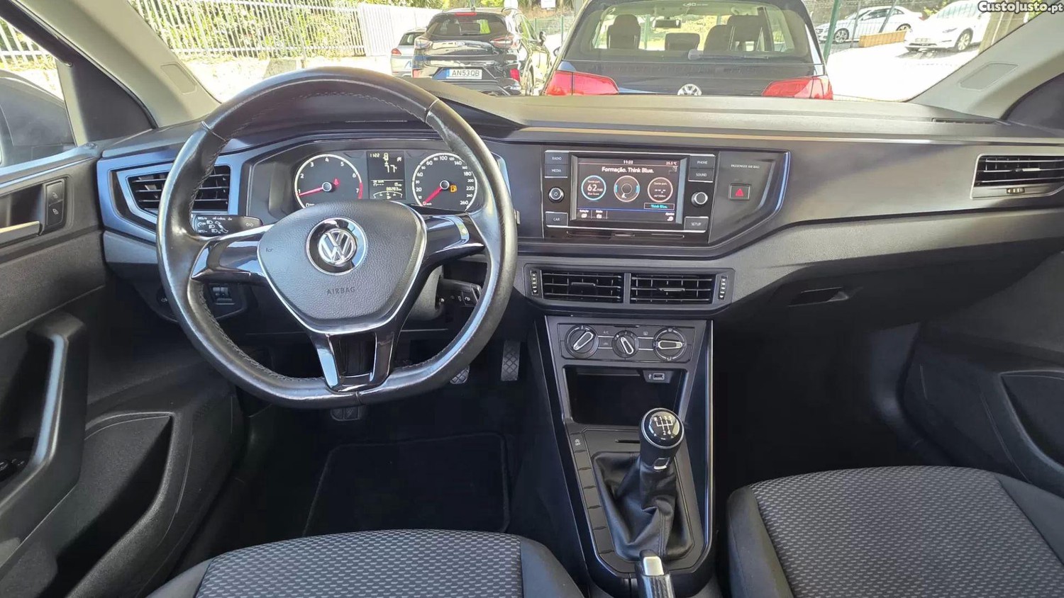 Volkswagen Polo 1.0 trendline — fotografia 11