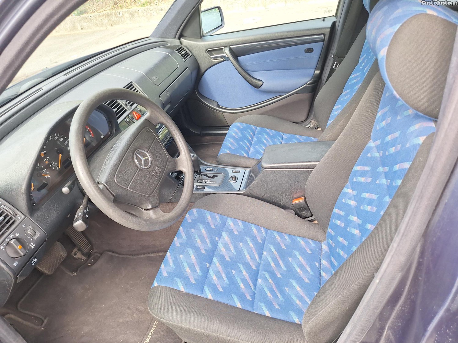 Mercedes-Benz C 220 CDI Espirit Automática 80euros/mês — fotografia 11
