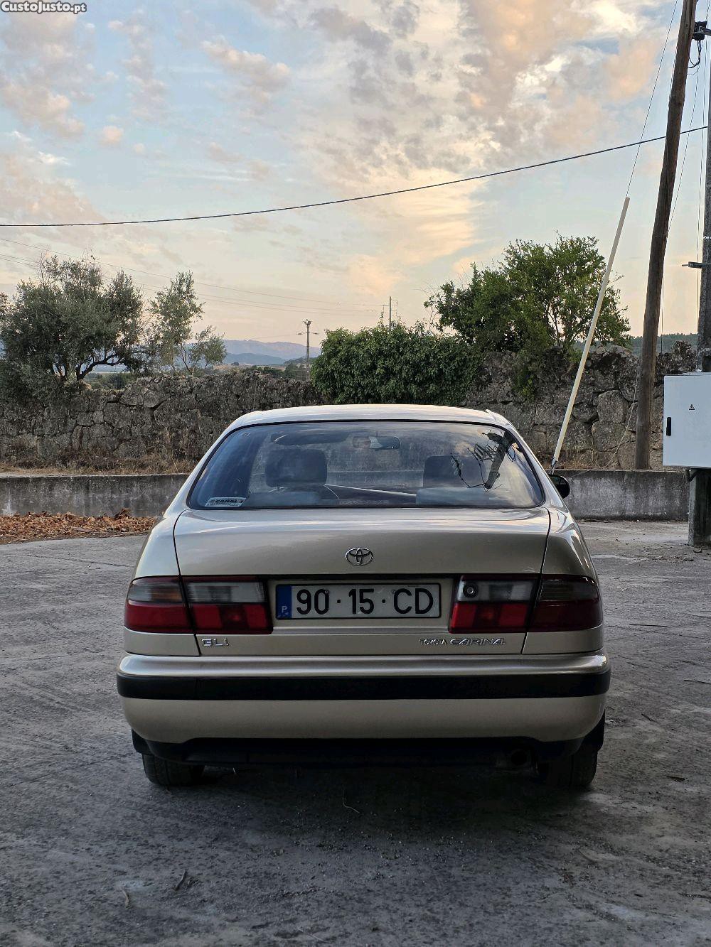 Toyota Carina 1.6i 16 válvulas — fotografia 7