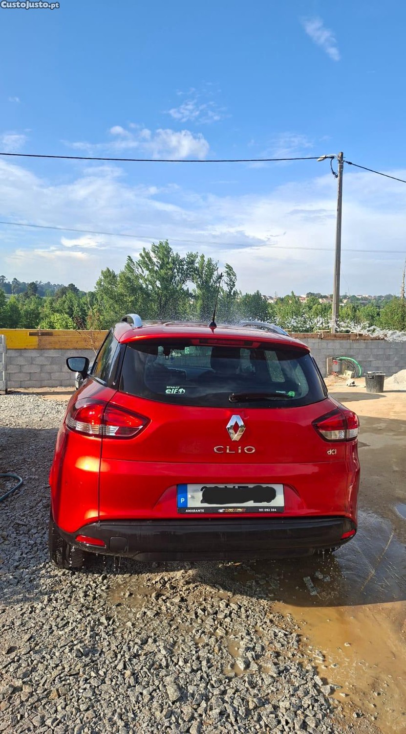 Renault Clio Sport Tourer — fotografia 2