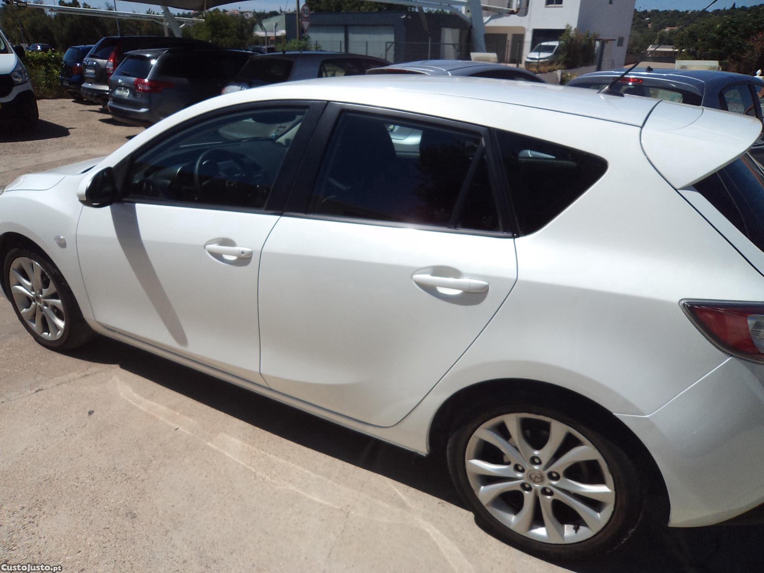 Mazda 3 1.6D — fotografia 9