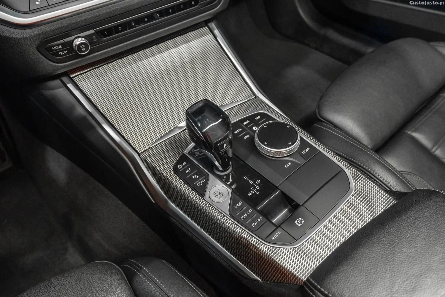 BMW 330 i Aut. M Sport — fotografia 10