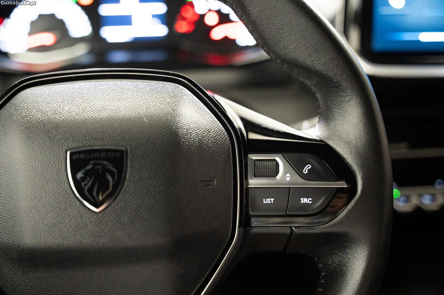 Peugeot 2008 1.2 PureTech Active — fotografia 8