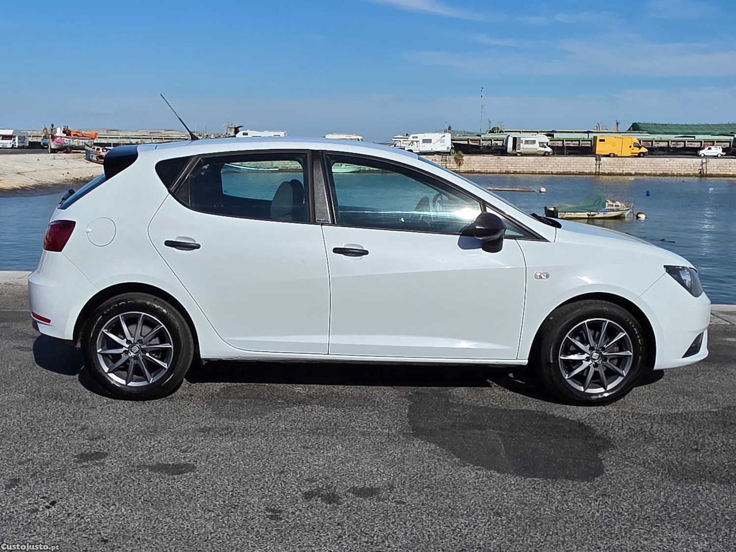 SEAT Ibiza 1.2 Tdi i-Tech — fotografia 8