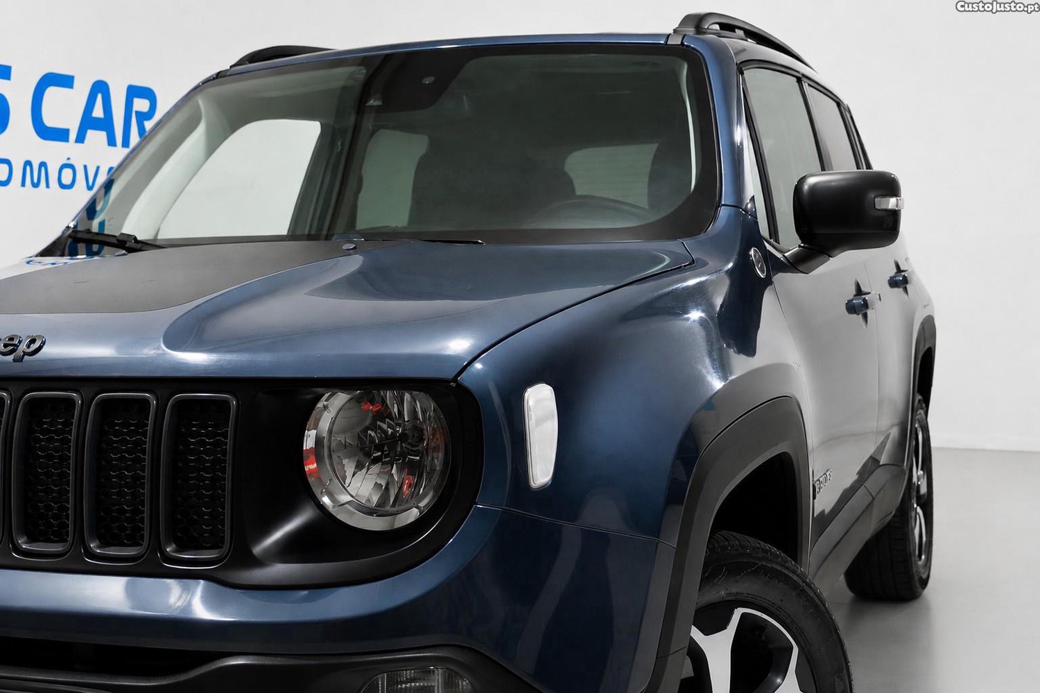 Jeep Renegade 1.3 TG Trailhawk — fotografia 23