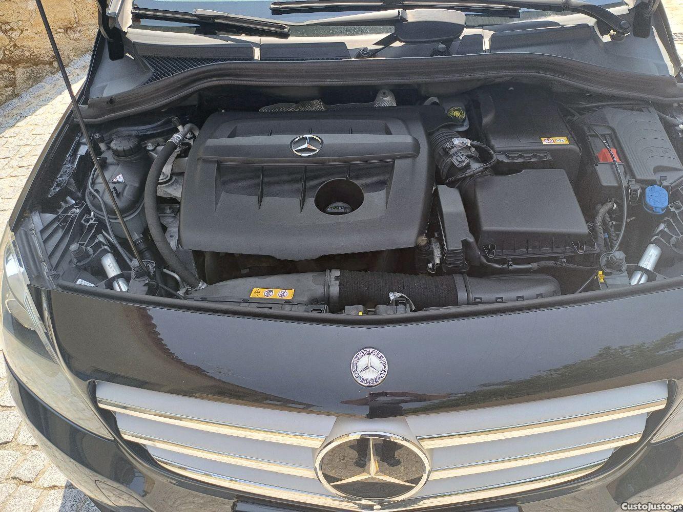Mercedes-Benz B 180 CDI — fotografia 6