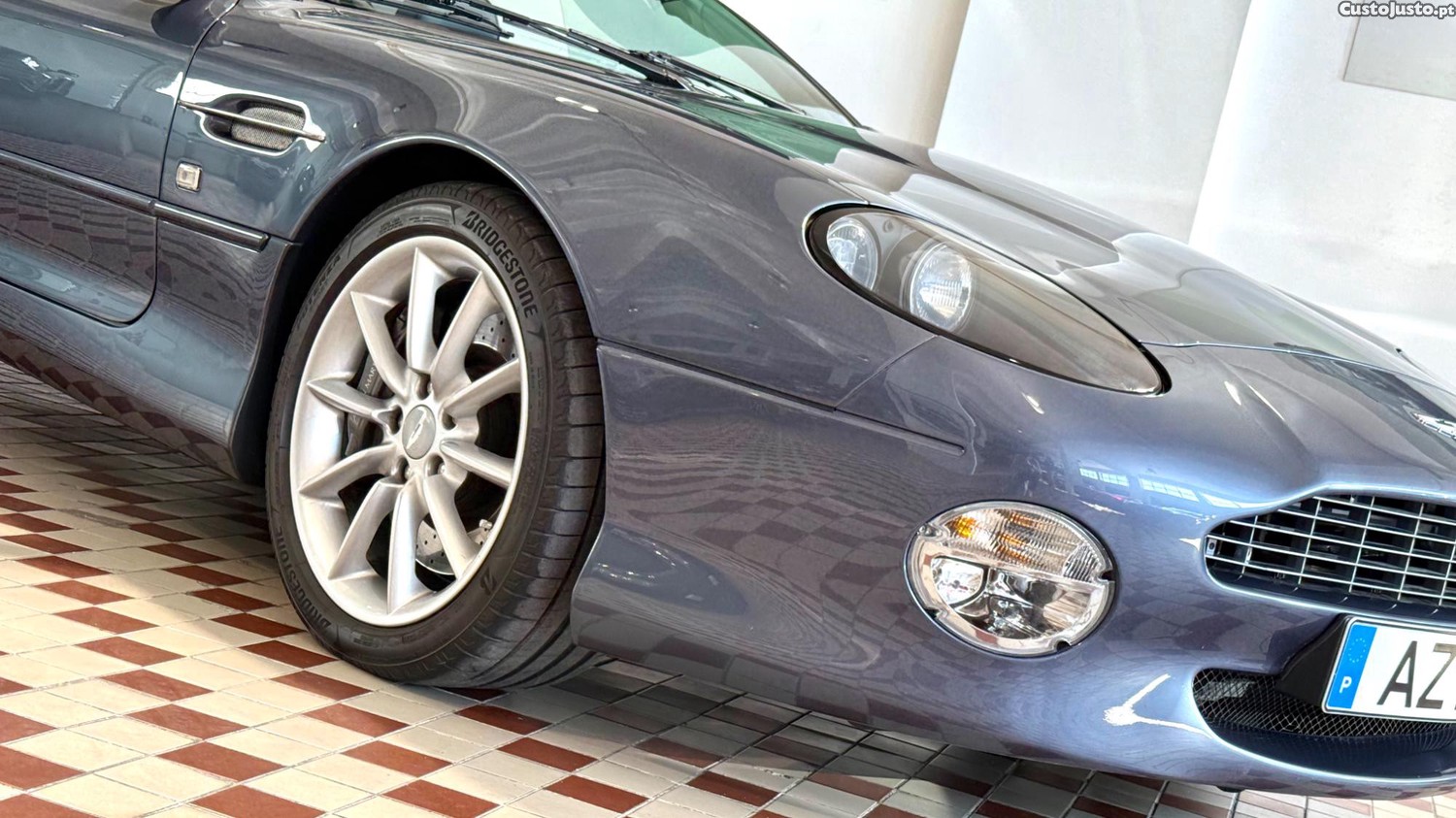 Aston Martin DB7 Vantage Volante Anniversary Edition — fotografia 17