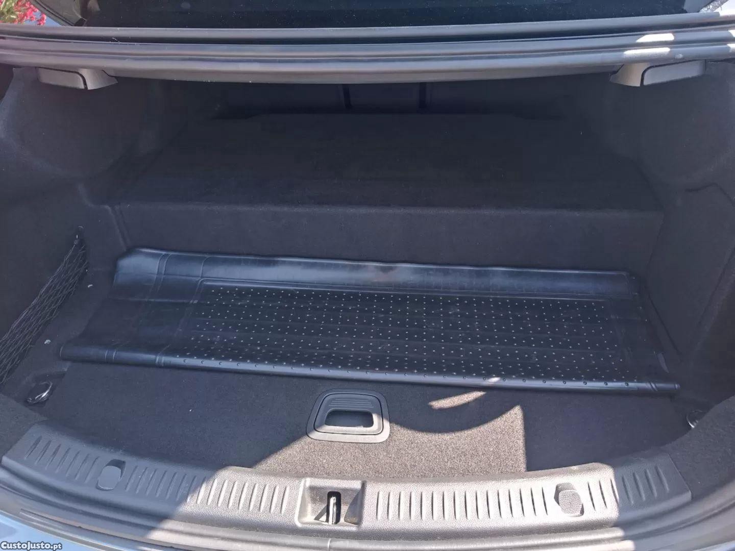Mercedes-Benz E 300 De avantgarde — fotografia 6