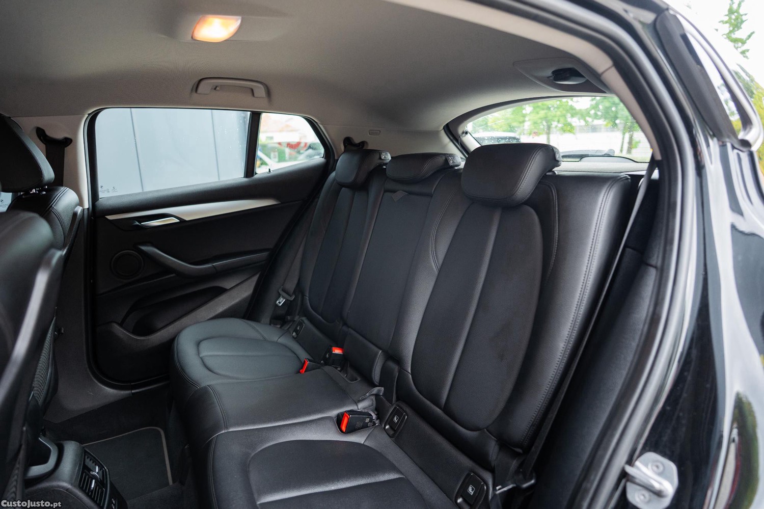 BMW X2 16 d sDrive Auto — fotografia 8