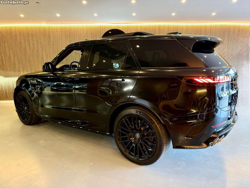 Land Rover Range Rover 4.4 P635 SV Edition One (Carbon) - 24 — photo 3