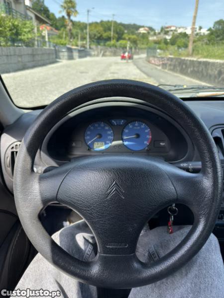 Citroën Saxo 1.1 SX — fotografia 4