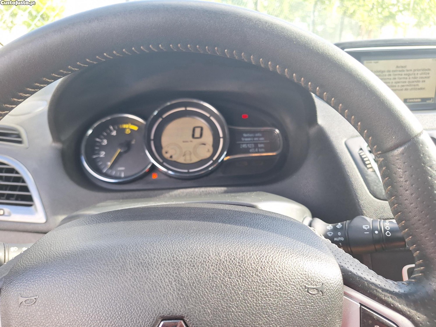 Renault Mégane 1.5 DCI DINAMIC S muitos extras 80euros/mês — fotografia 5