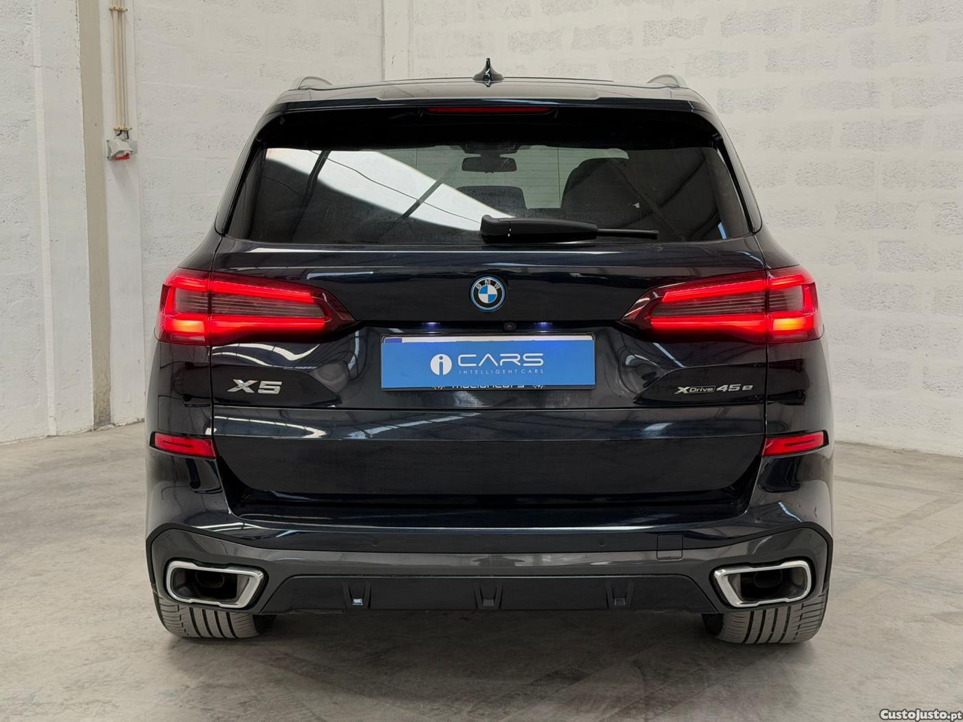 BMW X5 45 e xDrive Pack M — fotografia 15