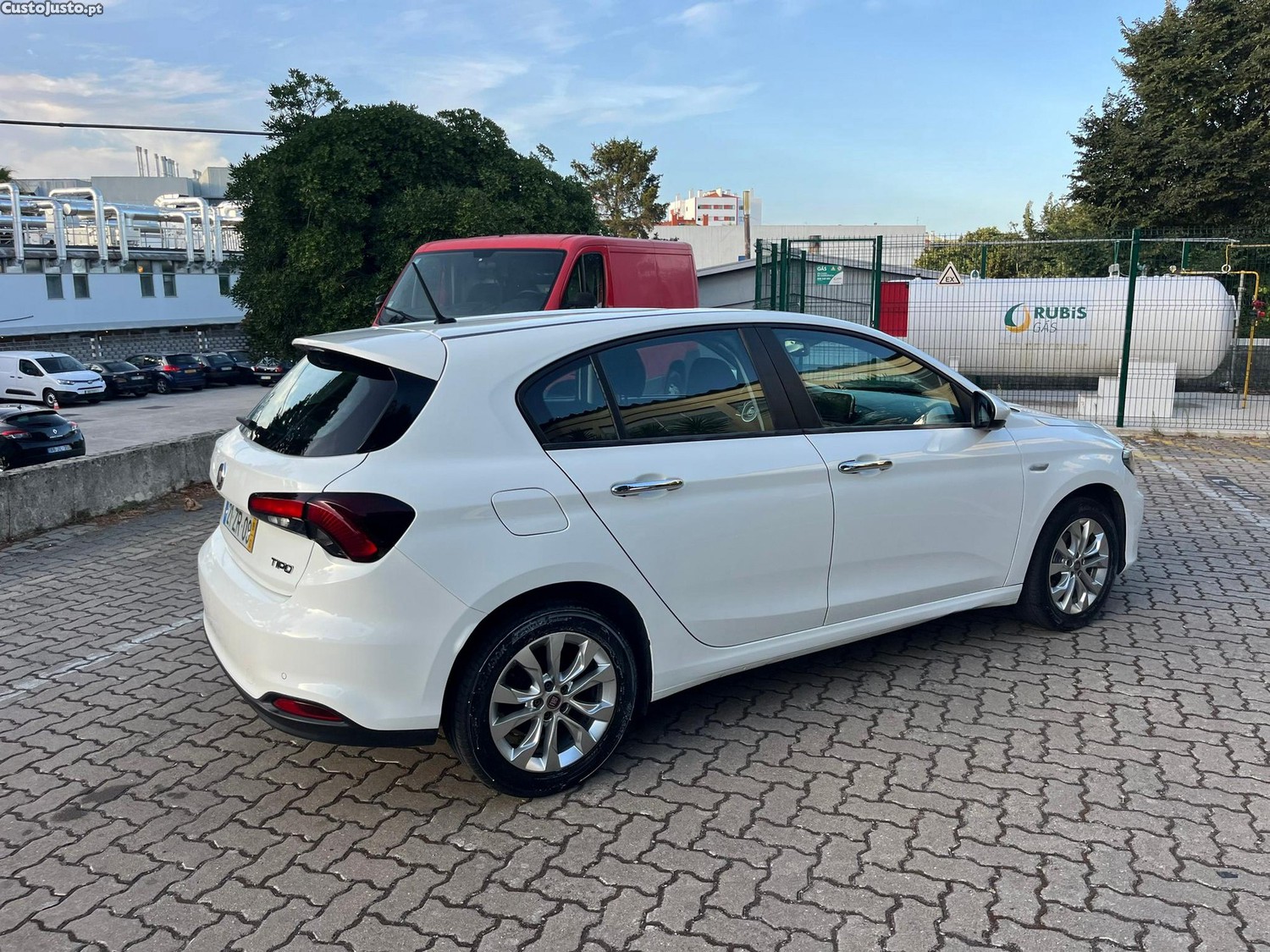 Fiat Tipo 1.3 M-Jet Easy J17 — fotografia 8