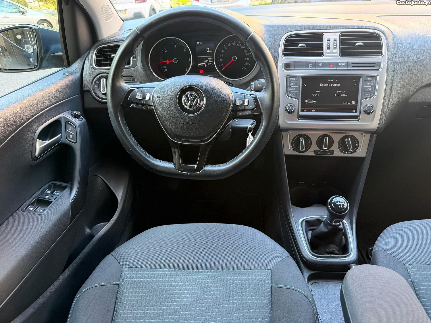 Volkswagen Polo 1.4 TDi BlueMotion — fotografia 16